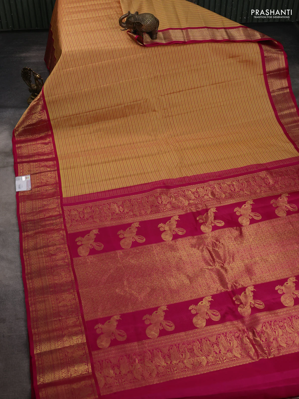 Pure gadwal silk saree pale yellow and pink with allover stripe pattern and zari woven korvai border - Image 2