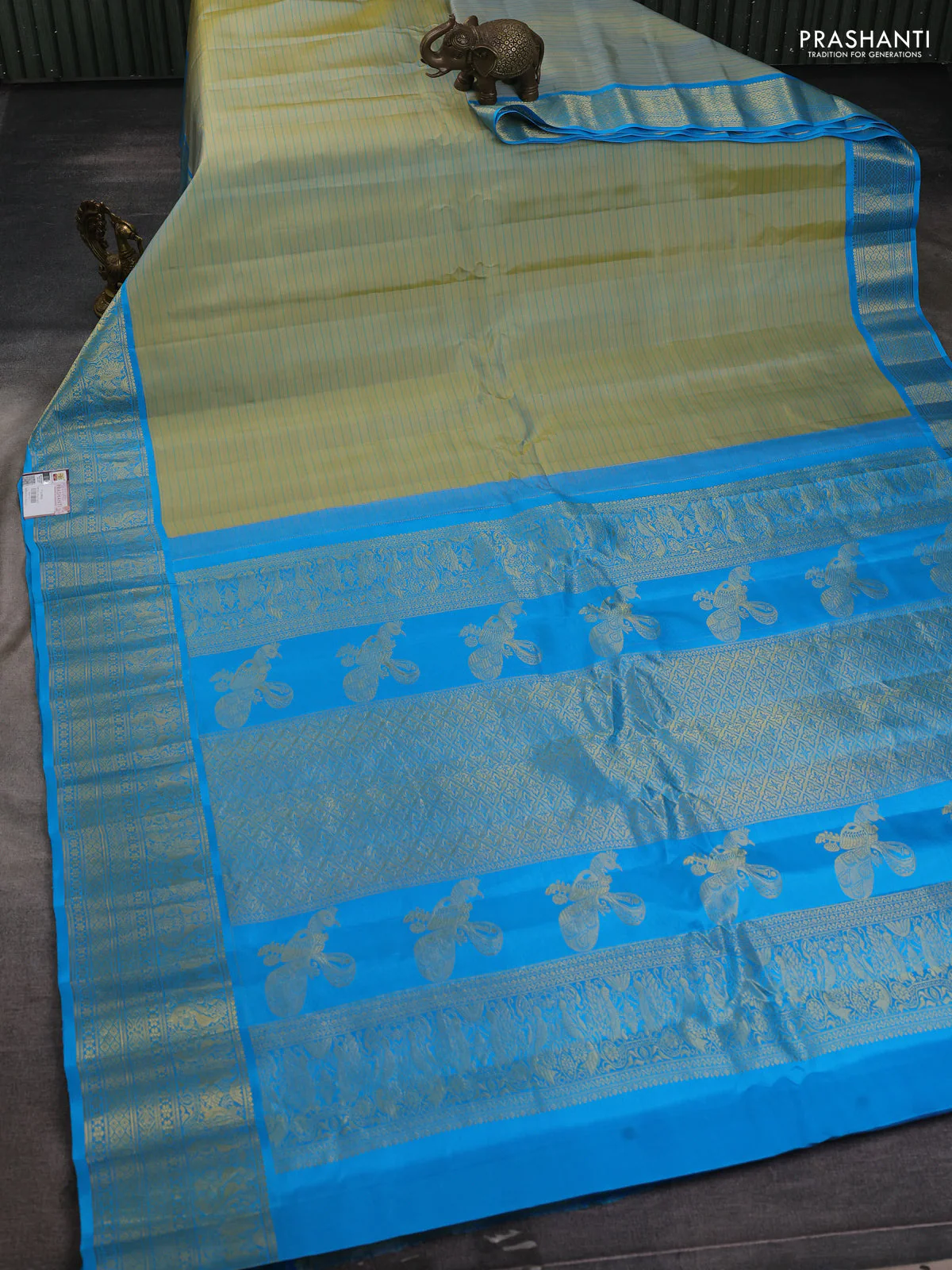 Pure gadwal silk saree pastel green and cs blue with allover stripe pattern and zari woven korvai border - Image 2