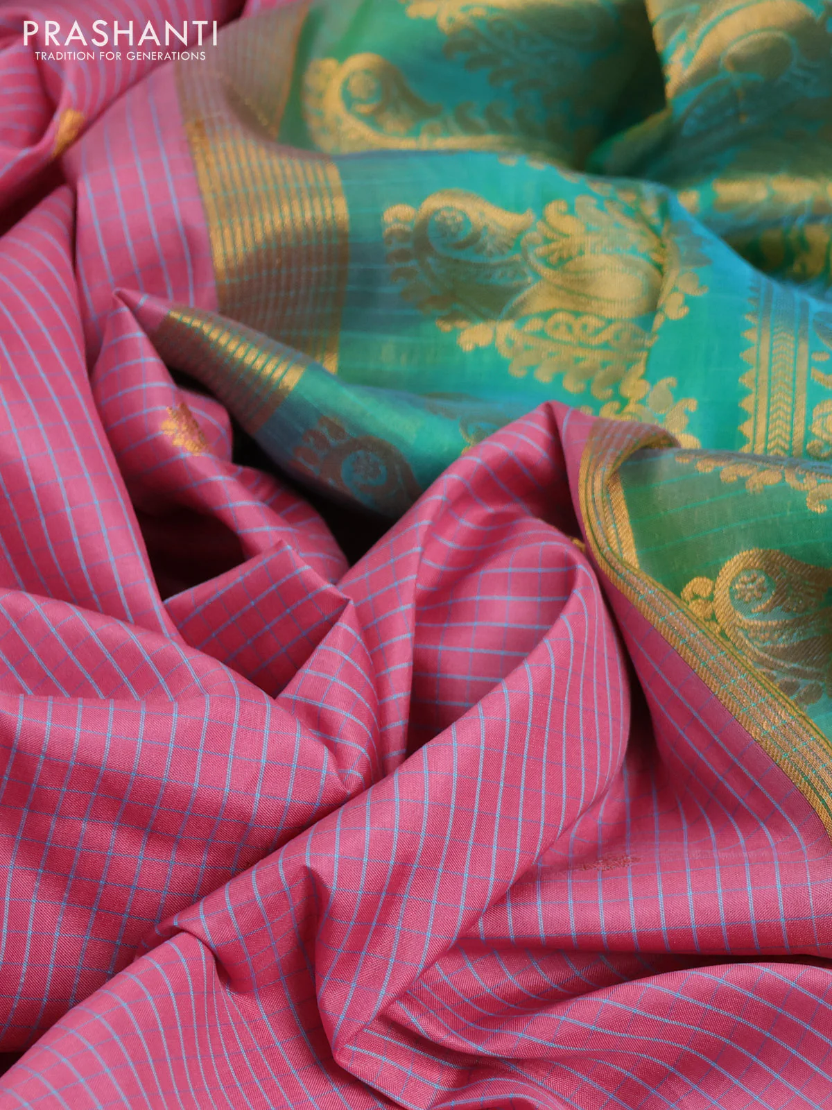 Pure gadwal silk saree peach pink shade and dual shade of teal bluish green with allover checks & zari buttas and temple design zari woven border - Image 3