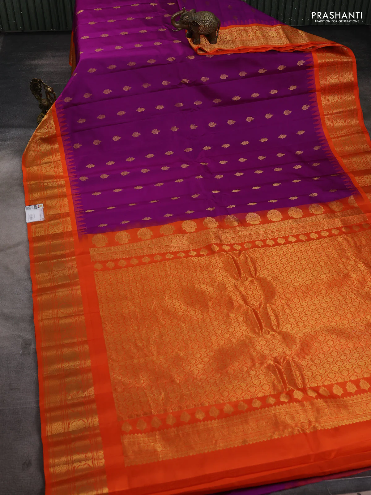 Pure gadwal silk saree purple and orange with zari woven buttas and temple design zari woven border - Image 2