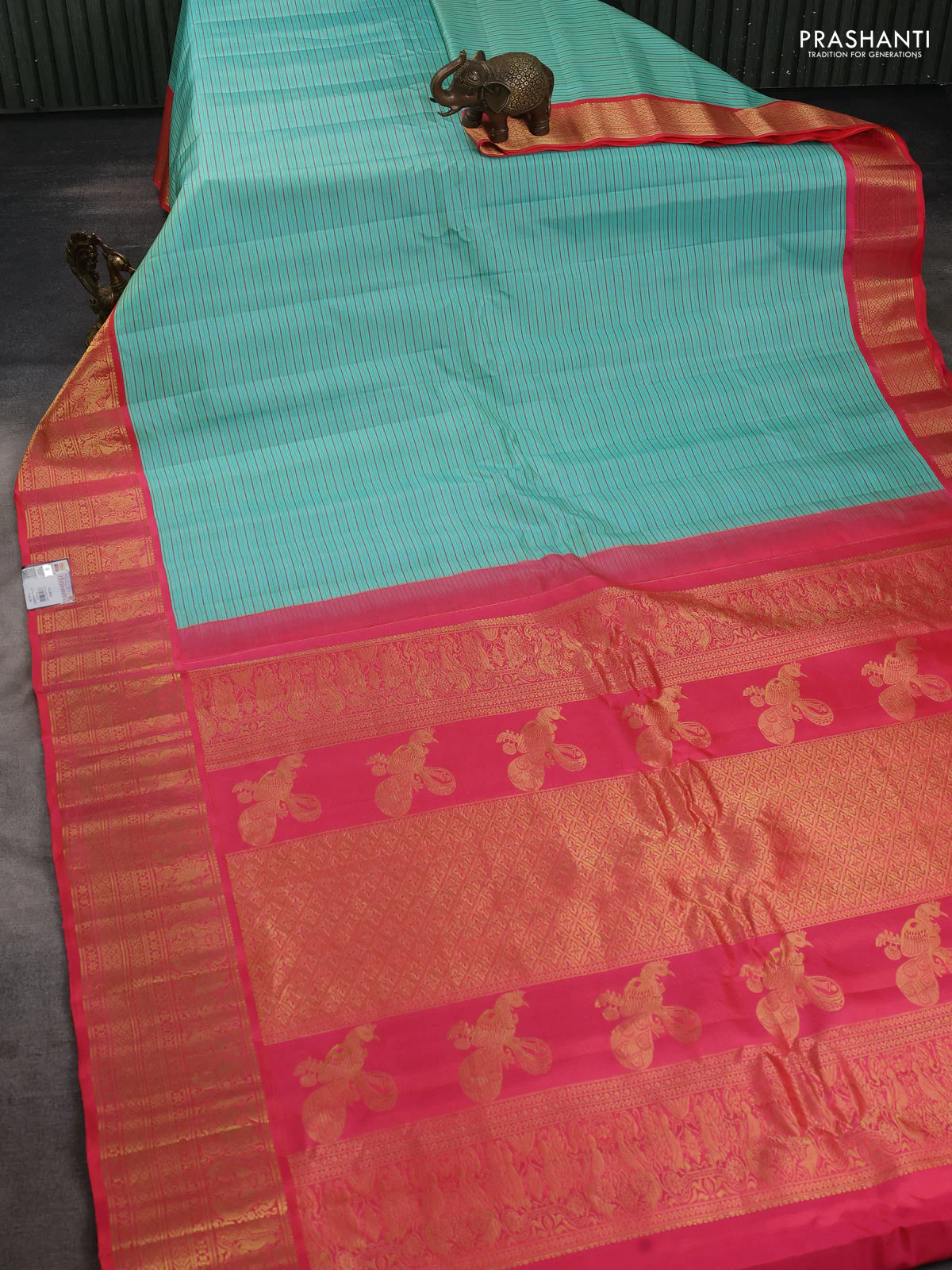 Pure gadwal silk saree teal blue and peach pink shade with allover stripe pattern and zari woven korvai border - Image 2