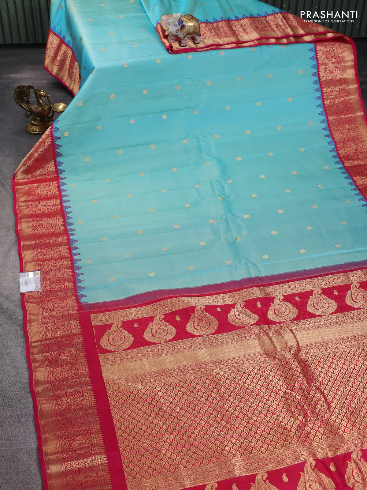 Pure gadwal silk saree teal blue and pink with annam & rudhraksha zari woven buttas and temple design zari woven border - Image 2