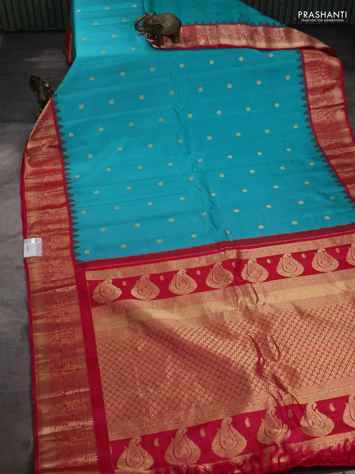 Pure gadwal silk saree teal blue and pink with rudhraksha & annam zari woven buttas and temple design zari woven border - Image 2