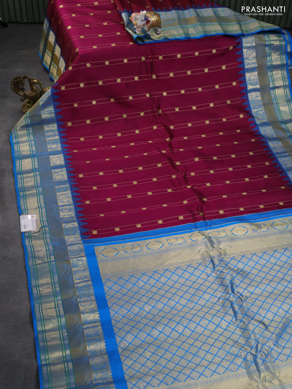 Pure gadwal silk saree wine shade and cs blue with allover zari weaves & buttas and temple design rettapet zari woven border - Image 2