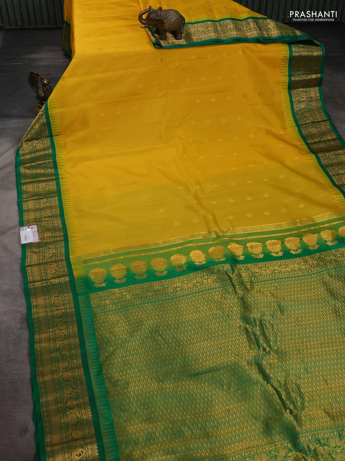 Pure gadwal silk saree yellow and green with allover zari woven buttas and temple design zari woven border - Image 2