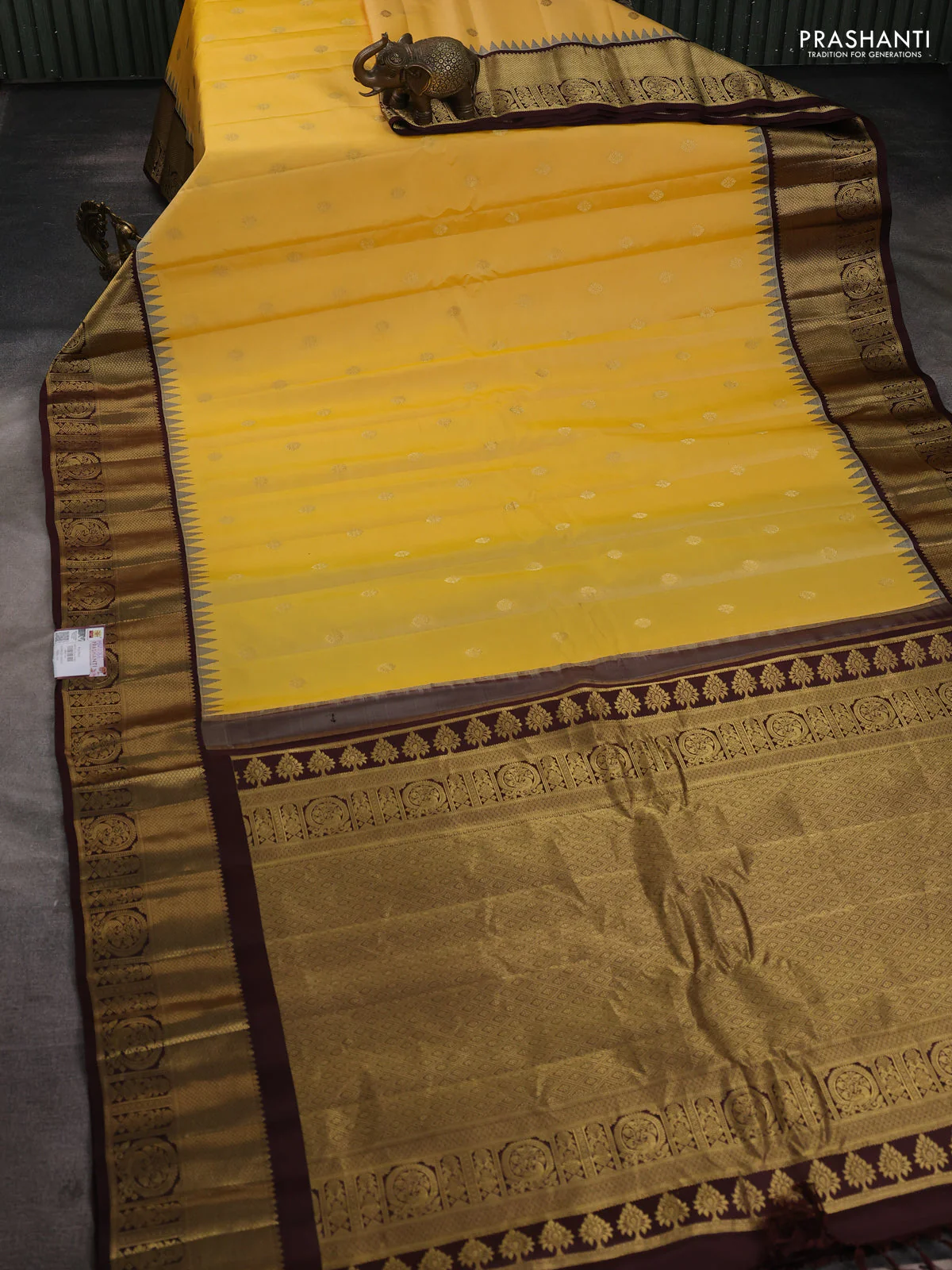 Pure gadwal silk saree yellow shade and coffee brown with zari woven buttas and temple design zari woven border - Image 2