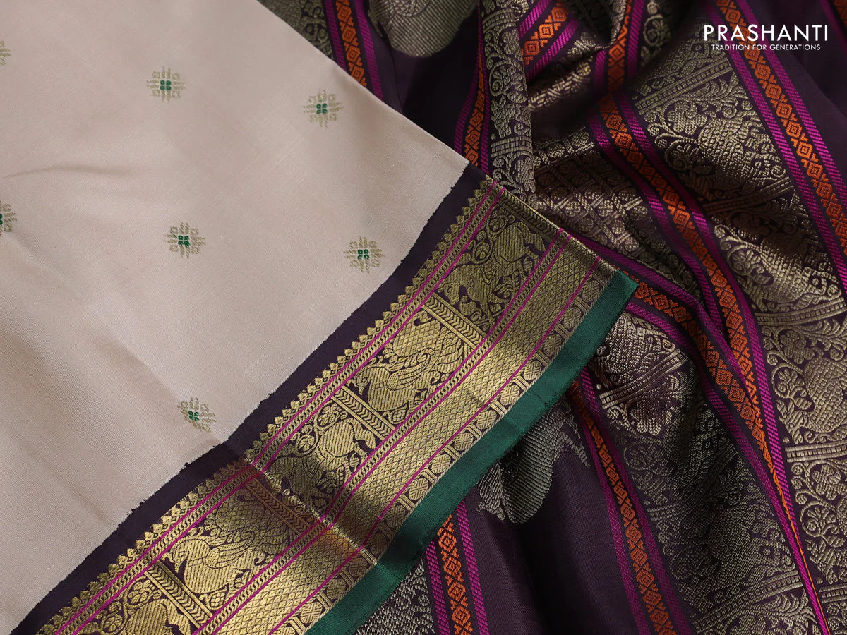 Pure kanchipuram silk saree beige and jamun shade with thread & zari woven buttas and rich zari woven korvai border - Image 3