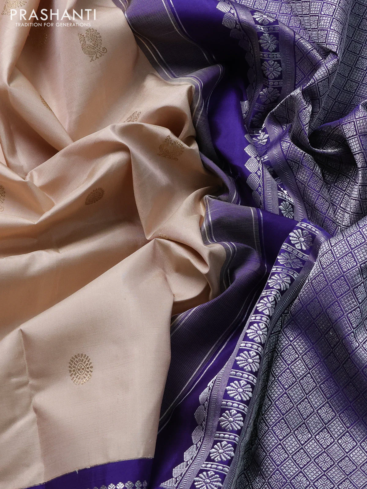 Pure kanchipuram silk saree beige and violet with annam & rudhraksha zari woven buttas and long rettapet zari woven border - Image 3