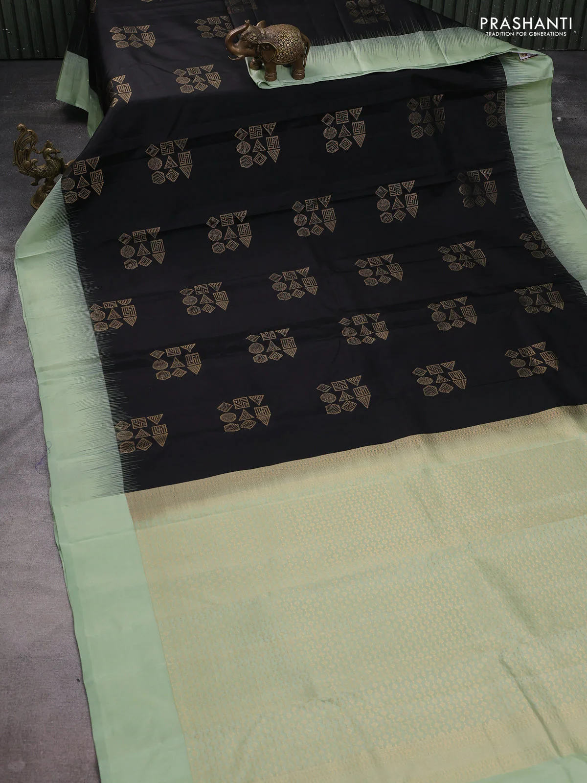 Pure kanchipuram silk saree black and pastel green with zari woven buttas and zari woven butta border - Image 2