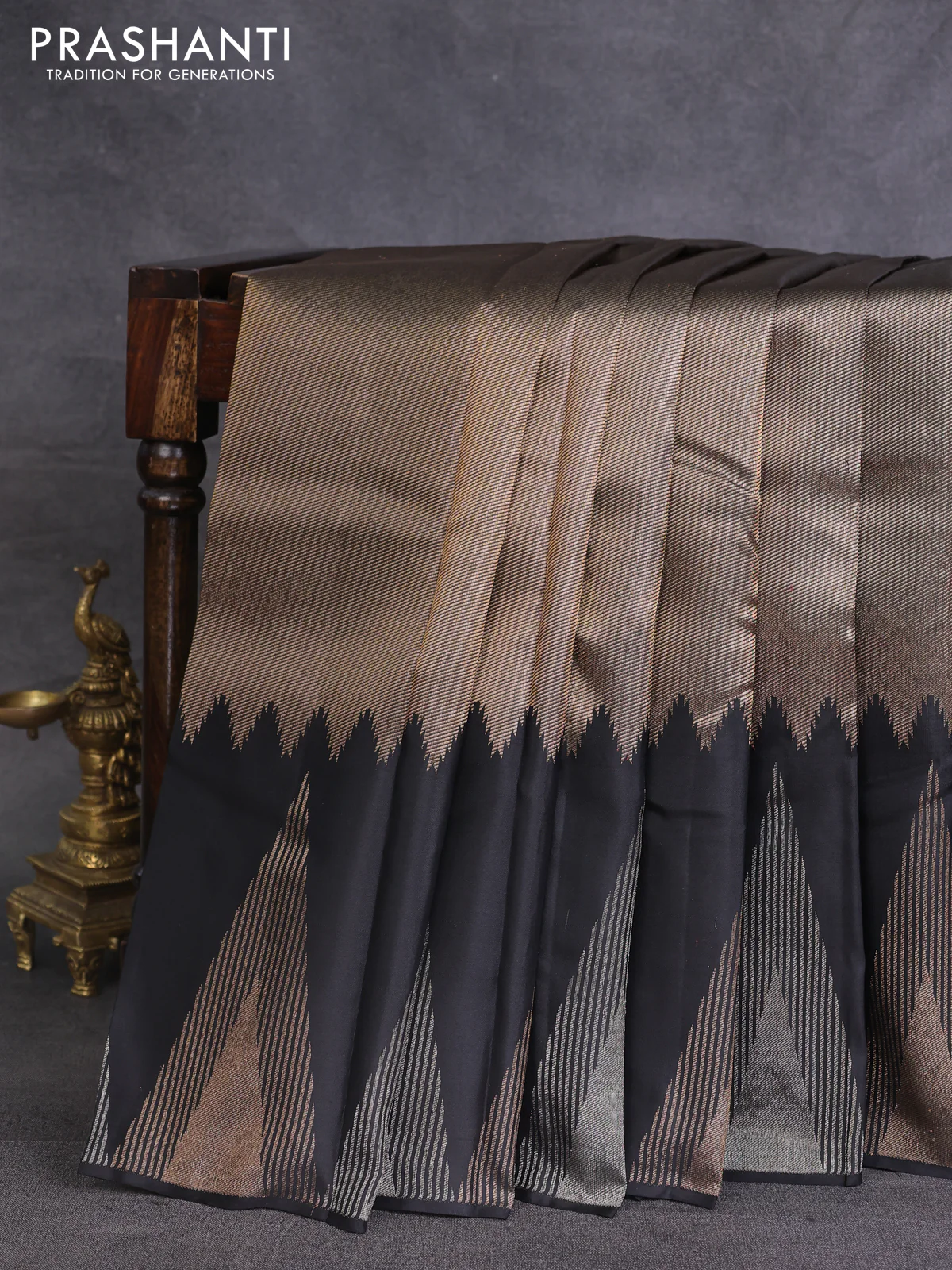 Pure kanchipuram silk saree black with allover zari woven brocade weaves and temple design zari woven border - Image 6