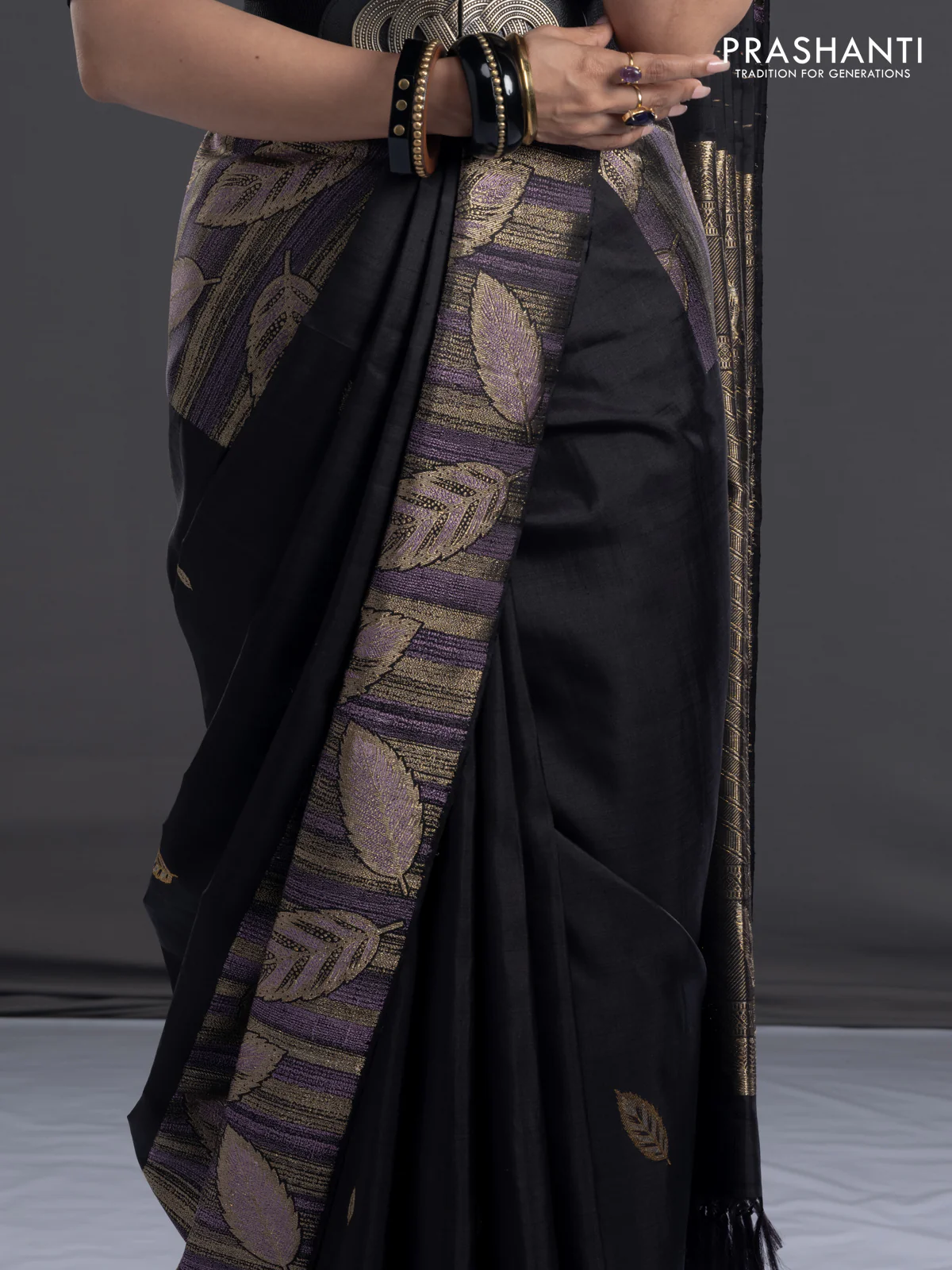 Pure kanchipuram silk saree black with leaf thread & zari woven buttas and long leaf design woven border - Image 4