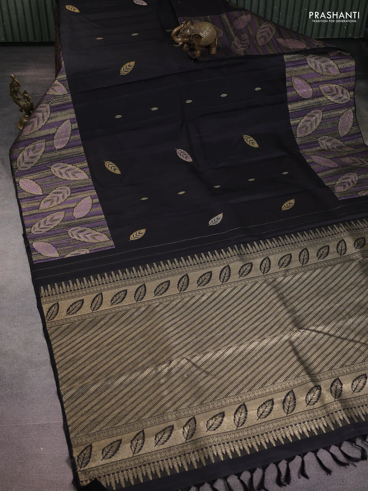 Pure kanchipuram silk saree black with leaf thread & zari woven buttas and long leaf design woven border - Image 6