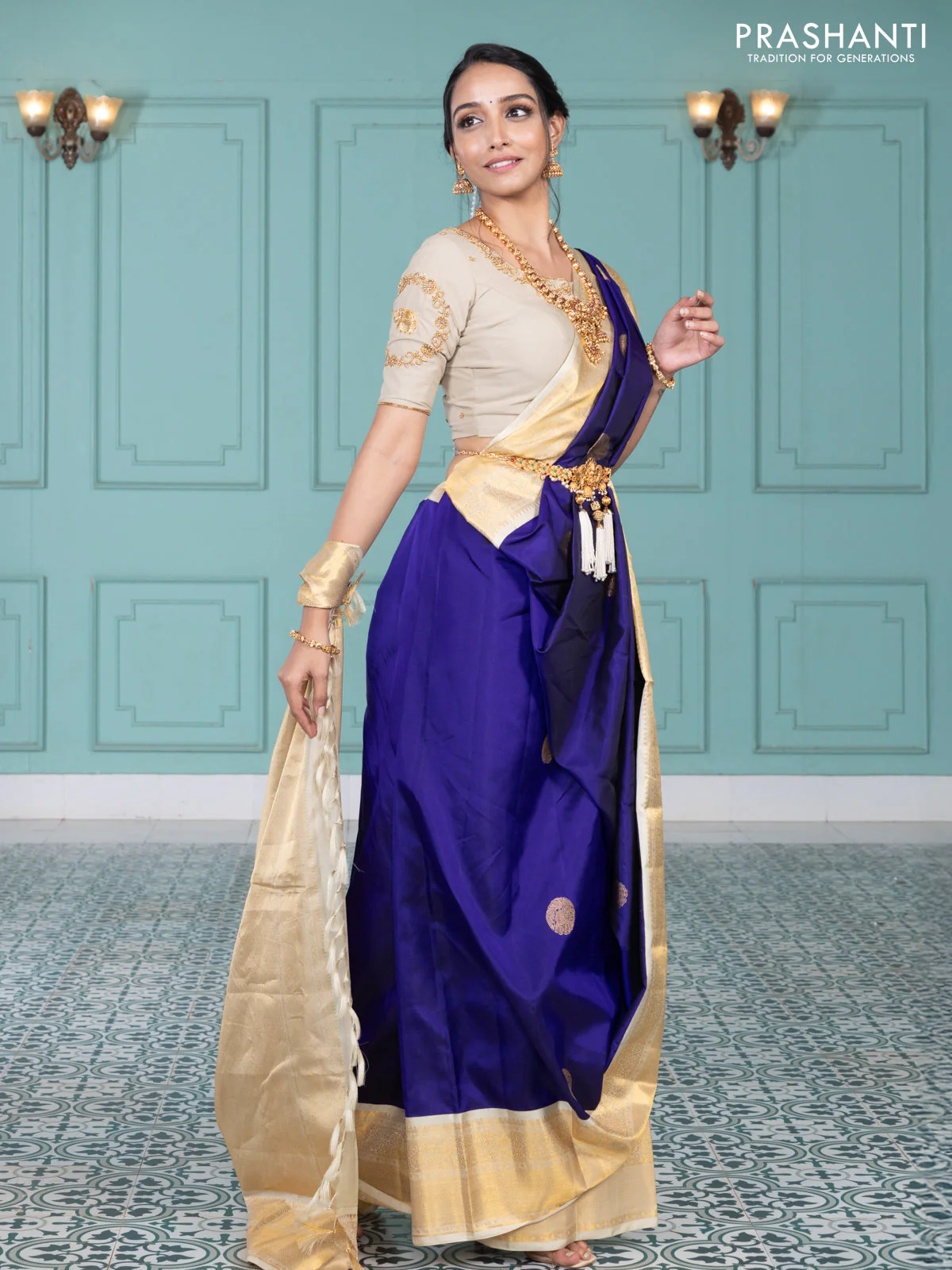Pure kanchipuram silk saree blue and cream with elephnant zari woven buttas and rich zari woven korvai border - Image 3