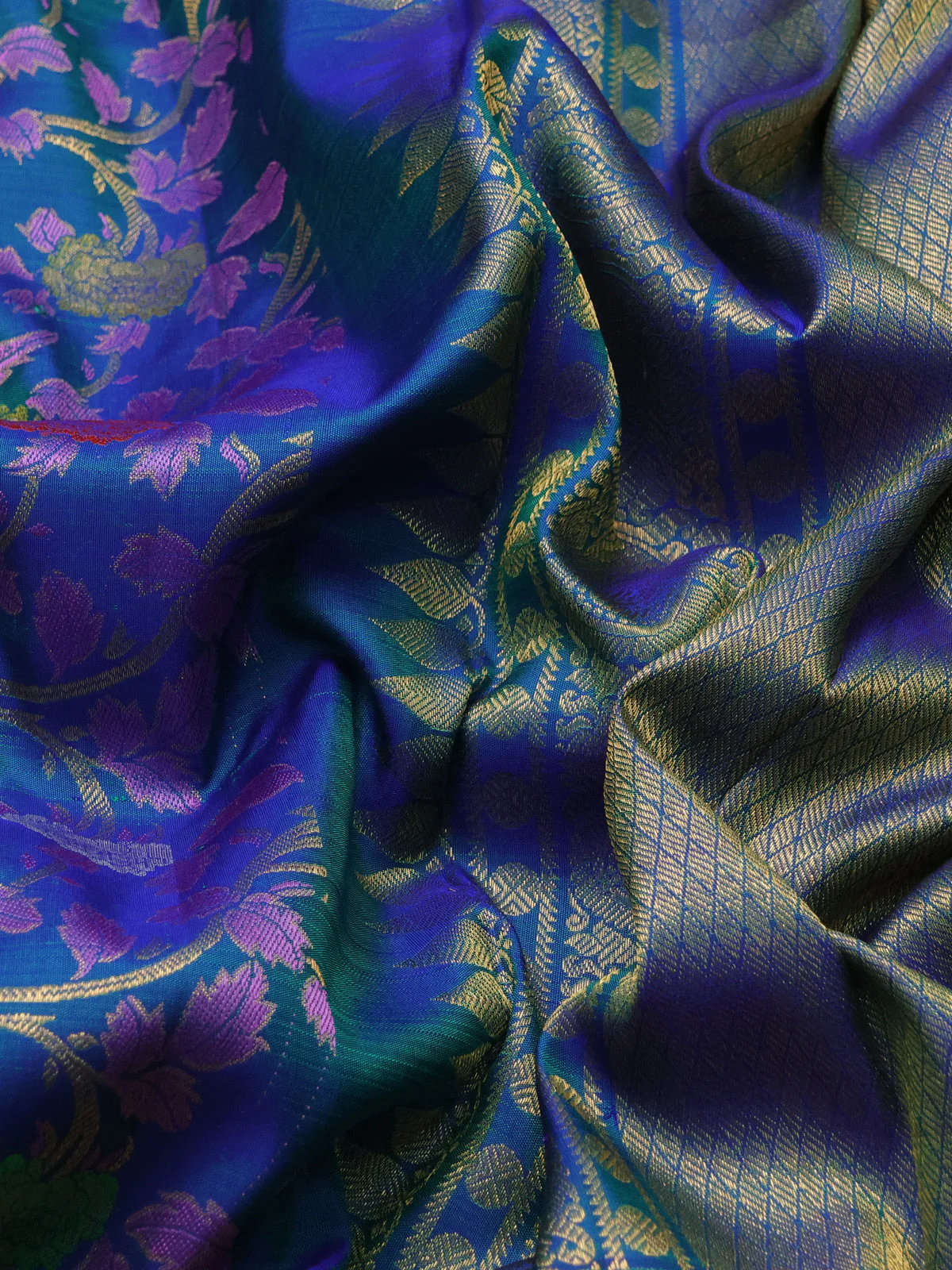 Pure kanchipuram silk saree blue and green with allover mina weaves and long zari woven border - Image 3