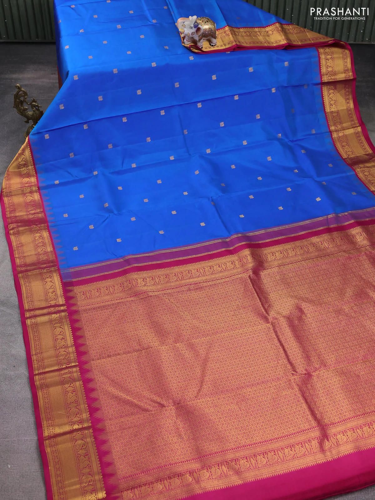 Pure kanchipuram silk saree blue and pink with annam zari woven buttas and temple design zari woven border - Image 2