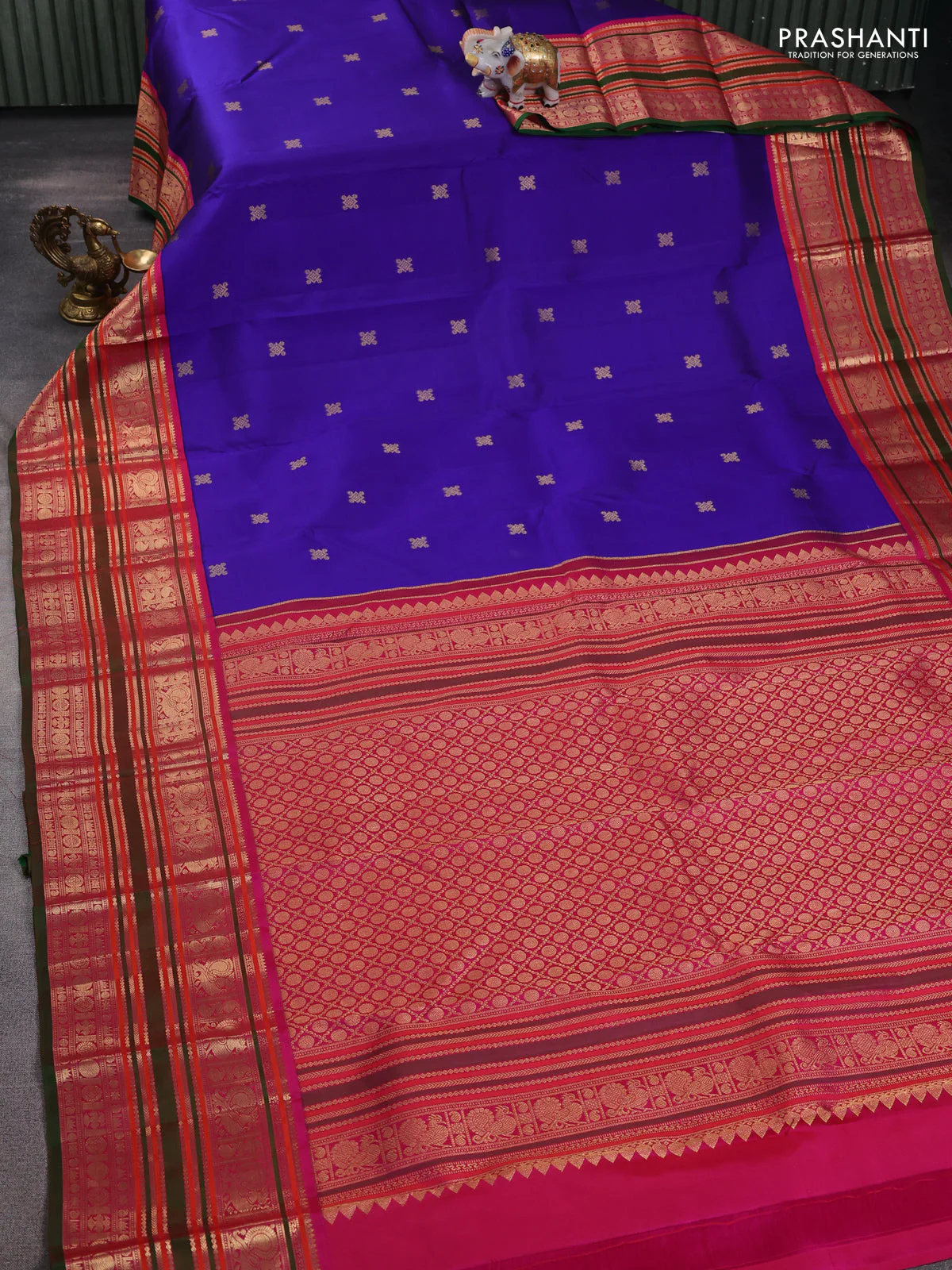 Pure kanchipuram silk saree blue and pink with zari woven buttas and long zari woven korvai border - Image 2