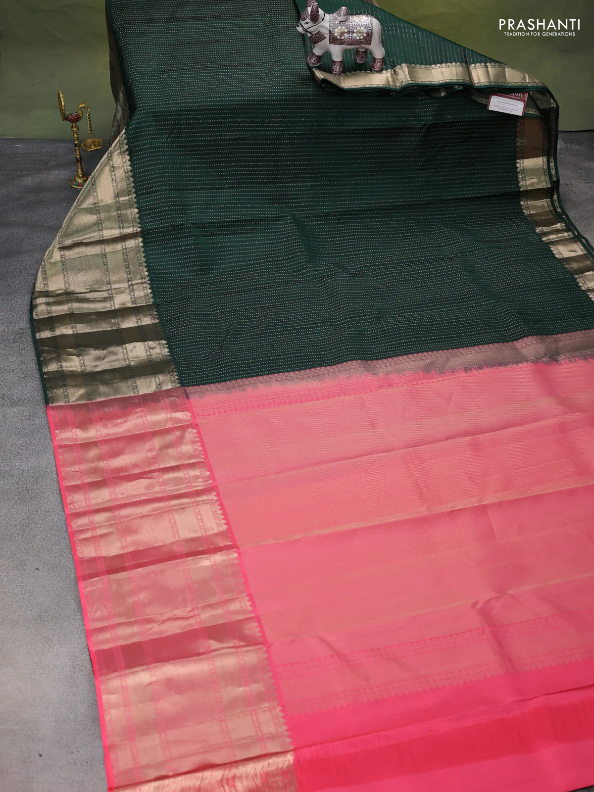 Pure kanchipuram silk saree bottle green and peach pink with allover zari weaves and long zari woven border - Image 2