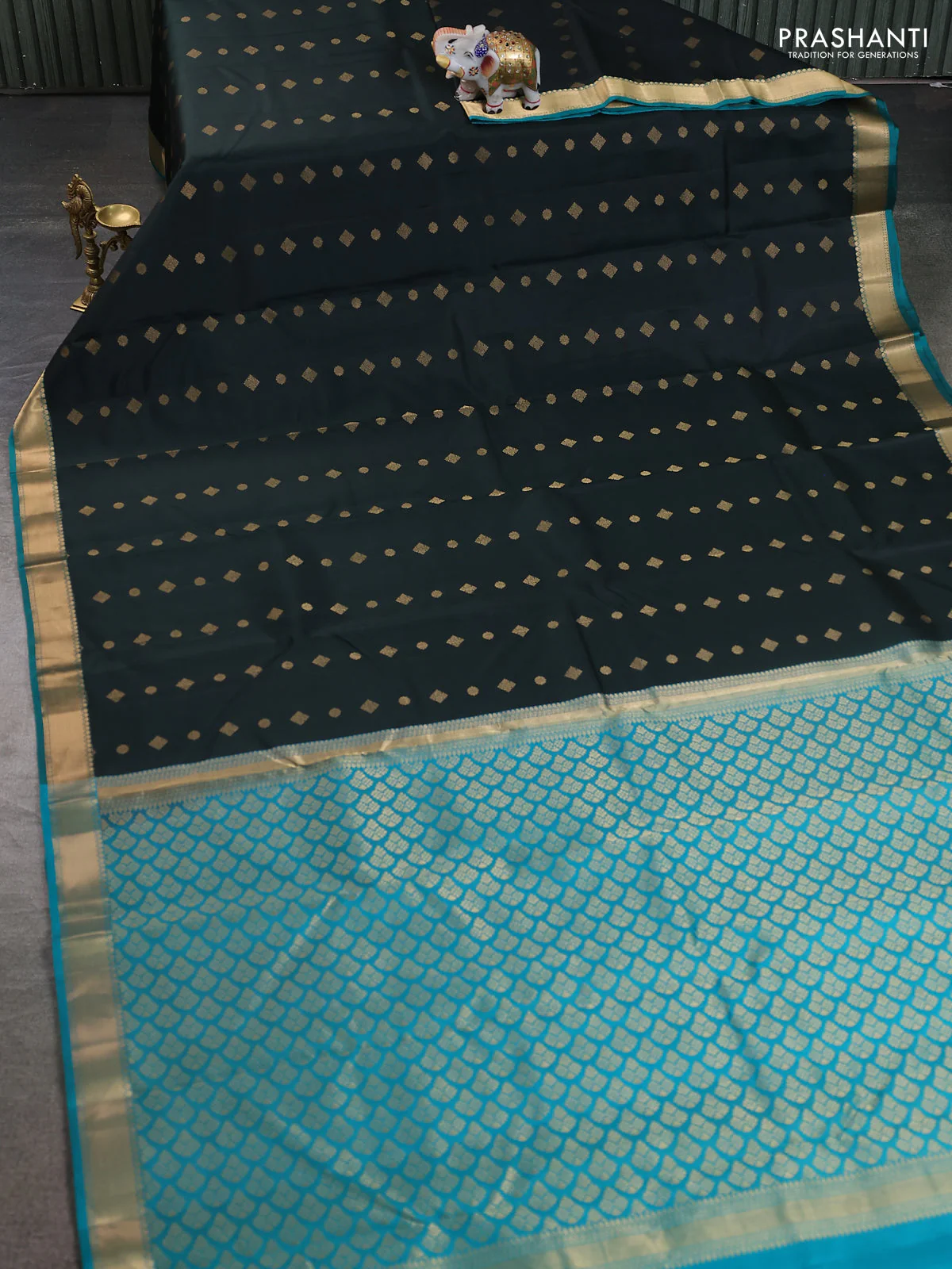 Pure kanchipuram silk saree bottle green and teal green shade with allover zari woven buttas and rich zari woven border - Image 2