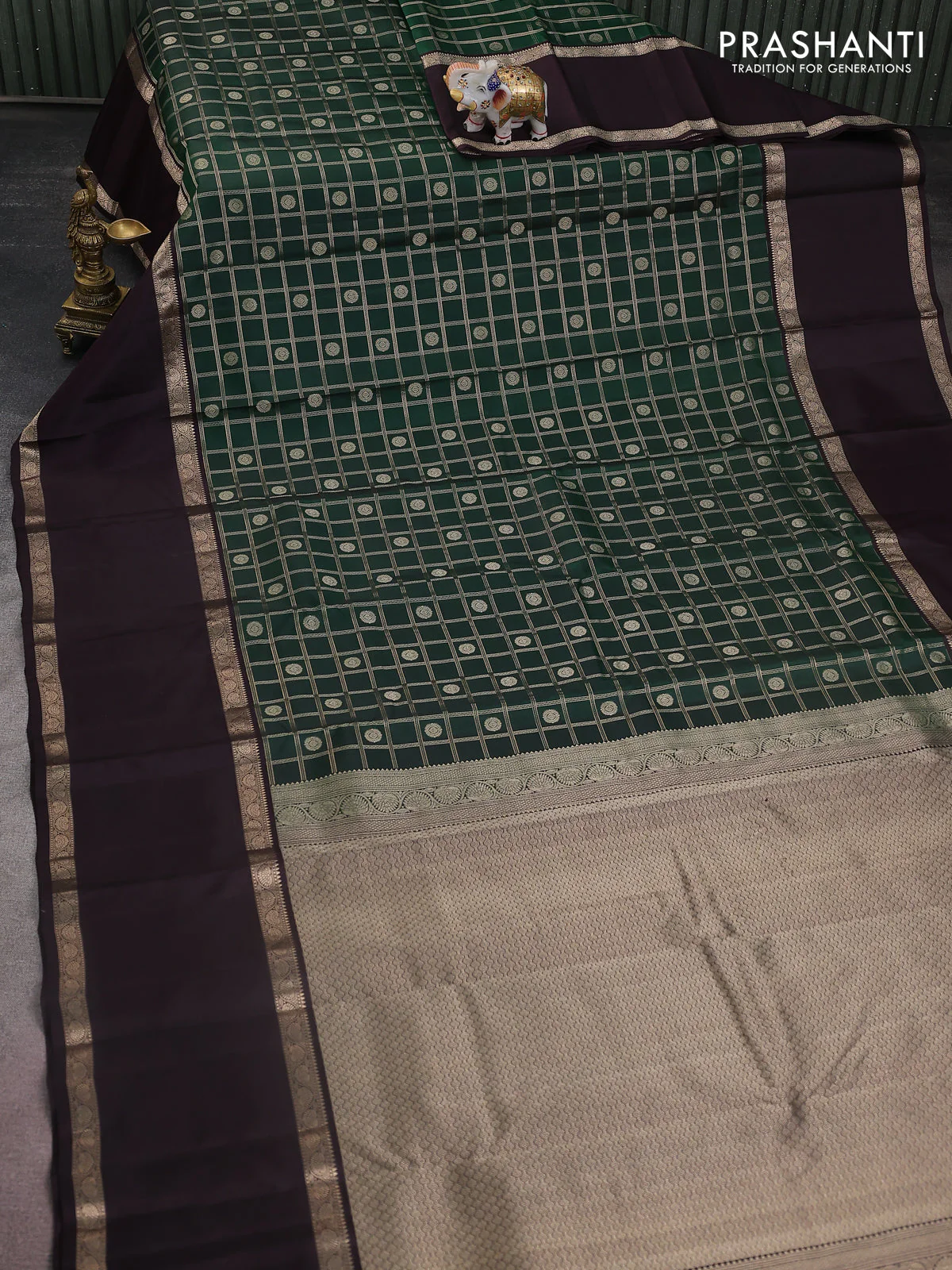 Pure kanchipuram silk saree bottle green and wine shade with allover zari checks & buttas and long rettapet zari woven border - Image 2