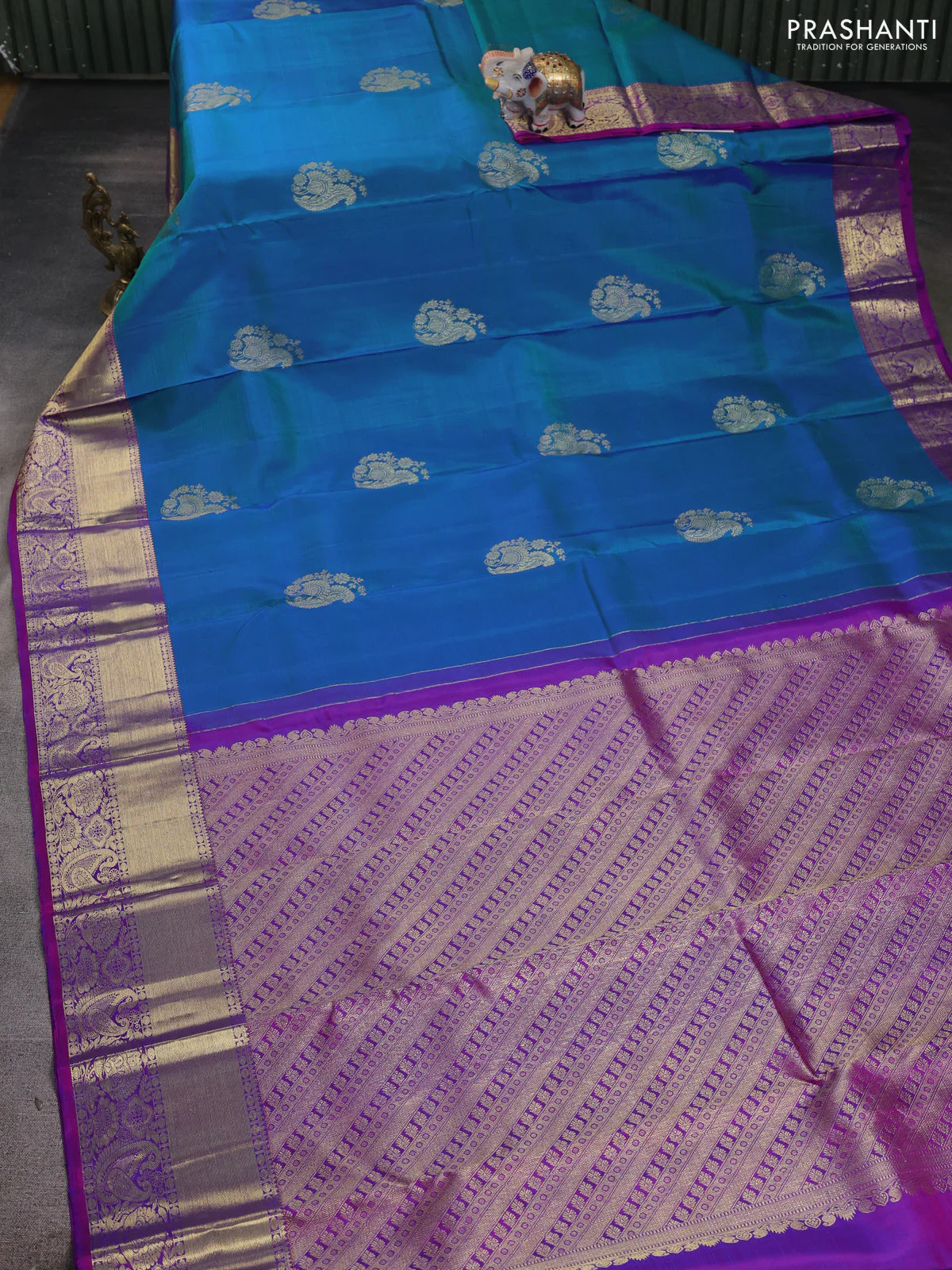 Pure kanchipuram silk saree cs blue and purple with zari woven buttas and rich zari woven border - Image 2