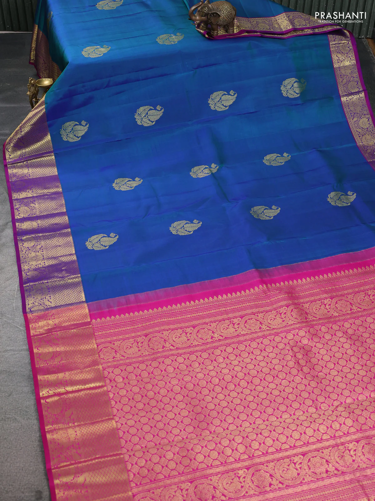 Pure kanchipuram silk saree cs blue and purple with zari woven buttas and zari woven border - Image 2