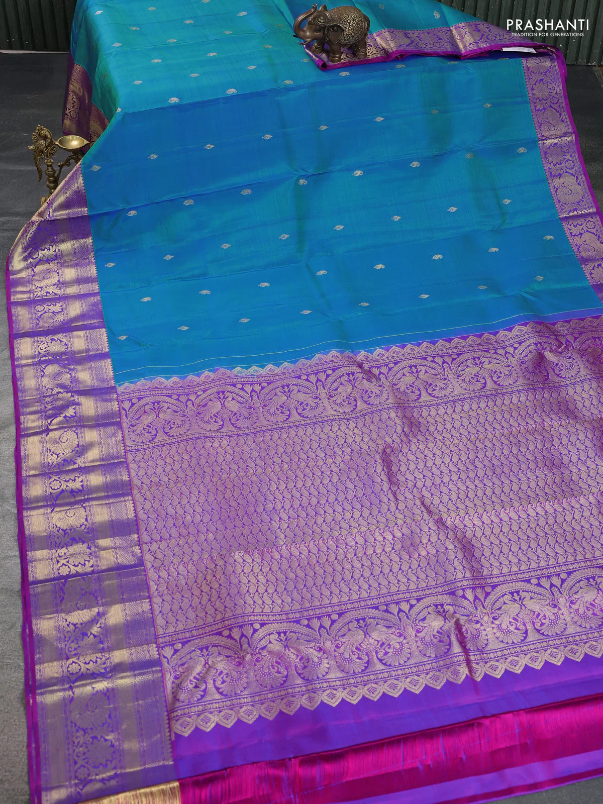 Pure kanchipuram silk saree cs blue and purple with zari woven buttas and zari woven border - Image 2