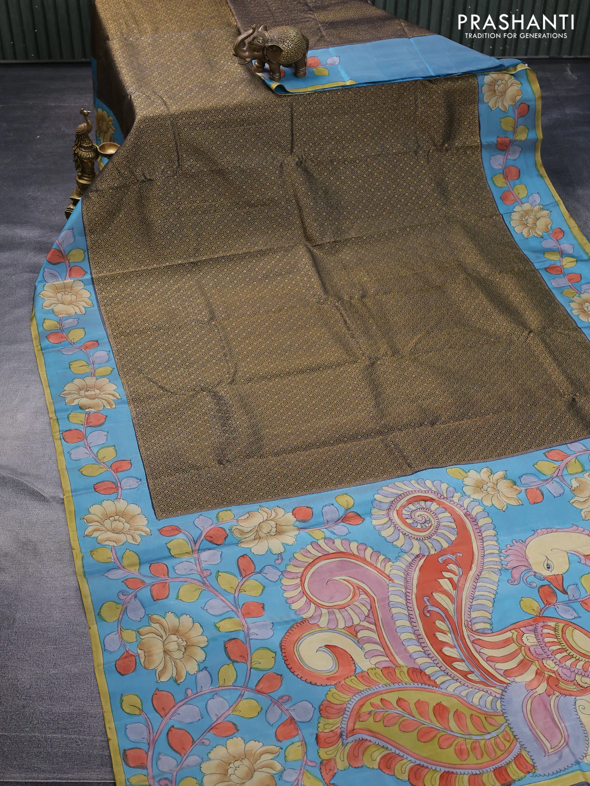 Pure kanchipuram silk saree dark elephant grey and blue with allover zari woven geometric brocade weaves and kalamkari printed pallu & border - Image 2