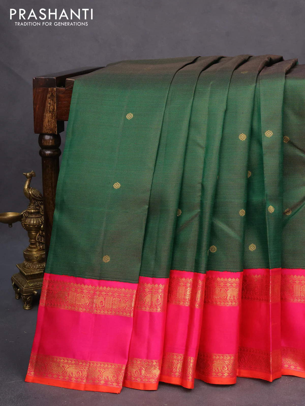 Pure kanchipuram silk saree dark green and pink with allover zari weaves & buttas and rettapet zari woven korvai border - Image 2