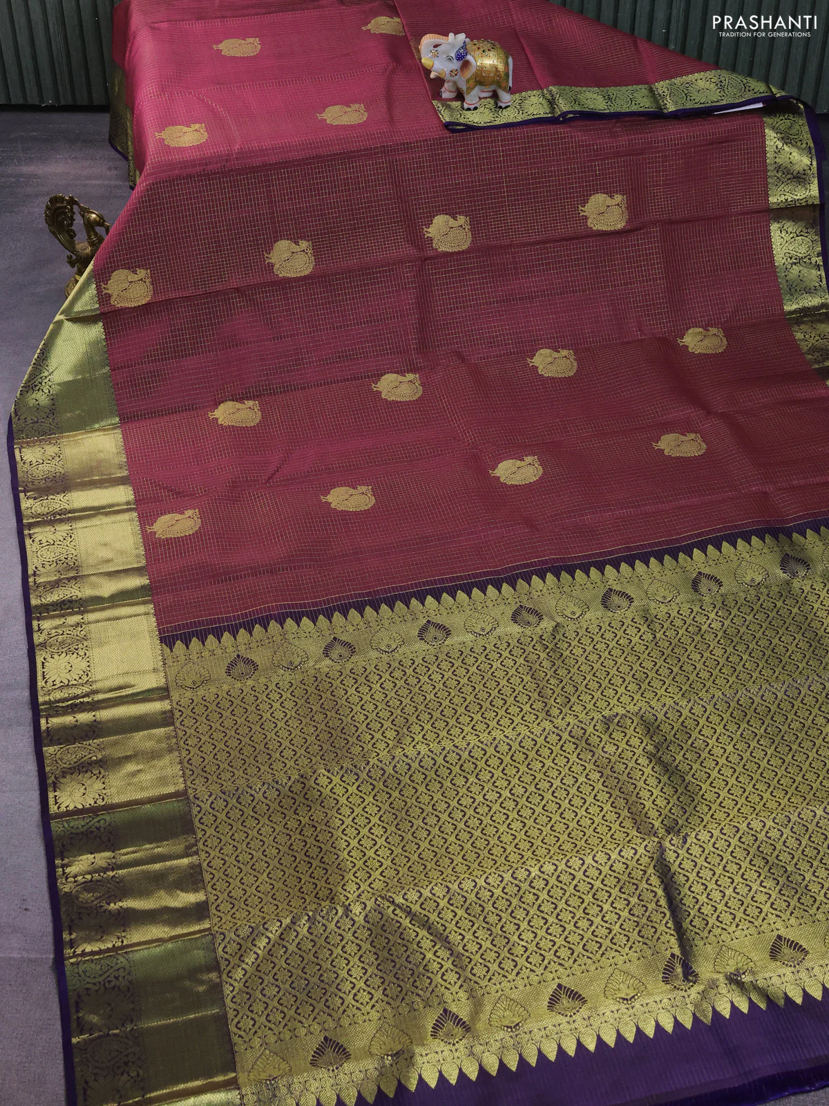 Pure kanchipuram silk saree dark magenta pink and navy blue with allover zari checks & annam buttas and zari woven border - Image 2