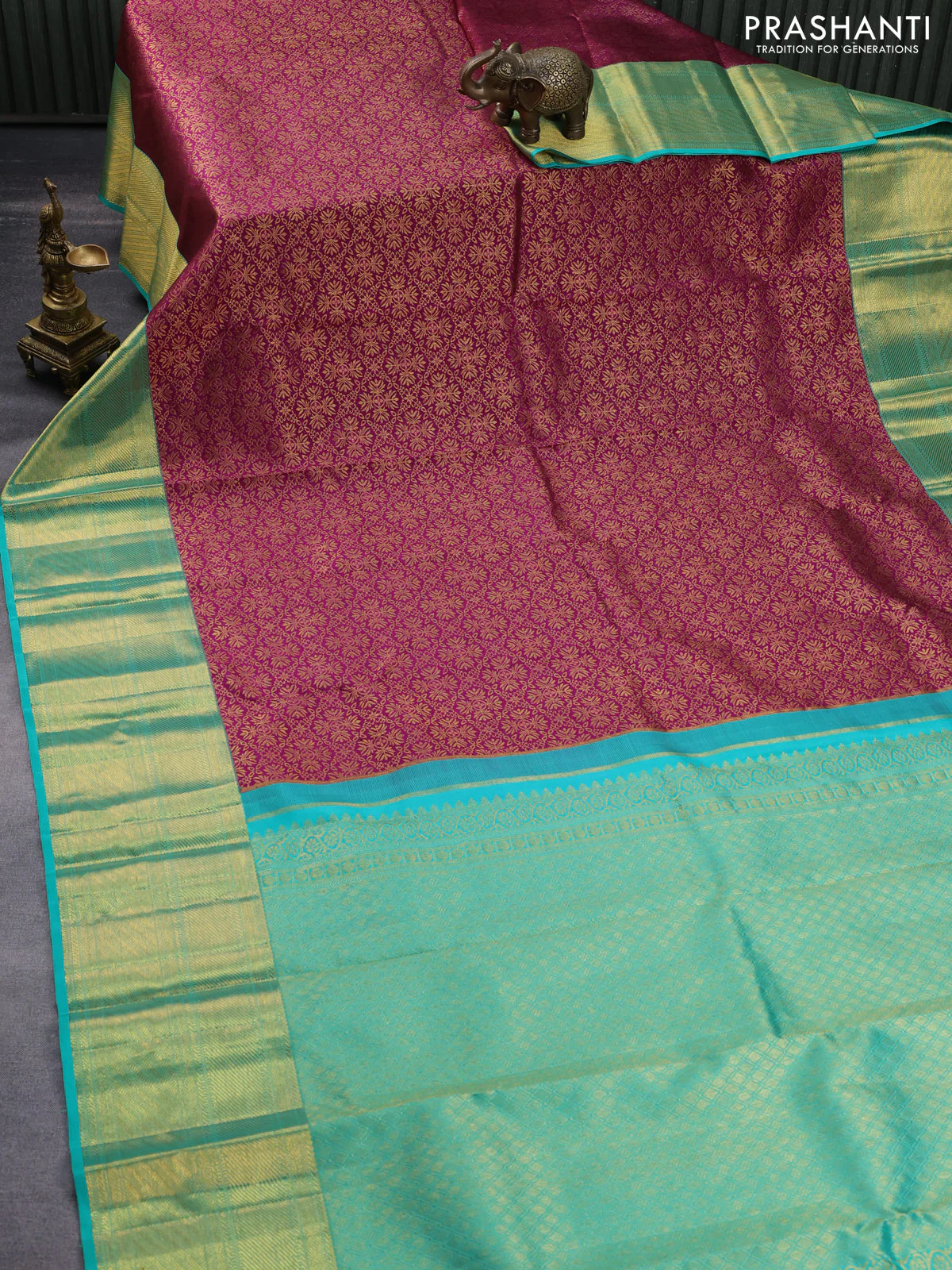 Pure kanchipuram silk saree dark magenta pink and teal green shade with allover zari woven brocade weaves and long rich zari woven border - Image 2