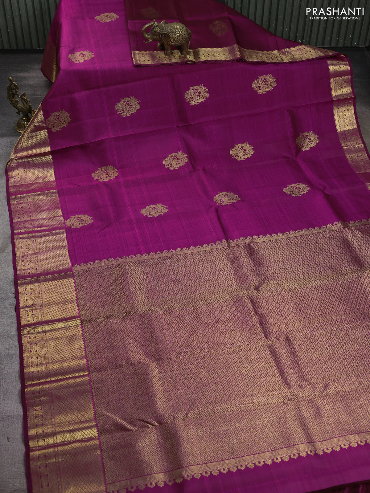 Pure kanchipuram silk saree dark magenta pink with peacock zari woven buttas and rich zari woven border - Image 2