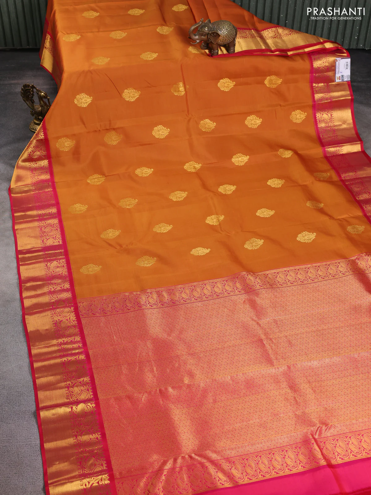 Pure kanchipuram silk saree dark mustard and pink with zari woven buttas and annam zari woven korvai border - Image 2