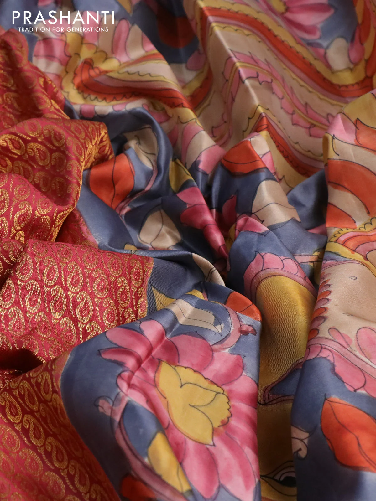 Pure kanchipuram silk saree dark peach shade and grey with allover zari woven paisley brocade weaves and kalamkari printed pallu & border - Image 3