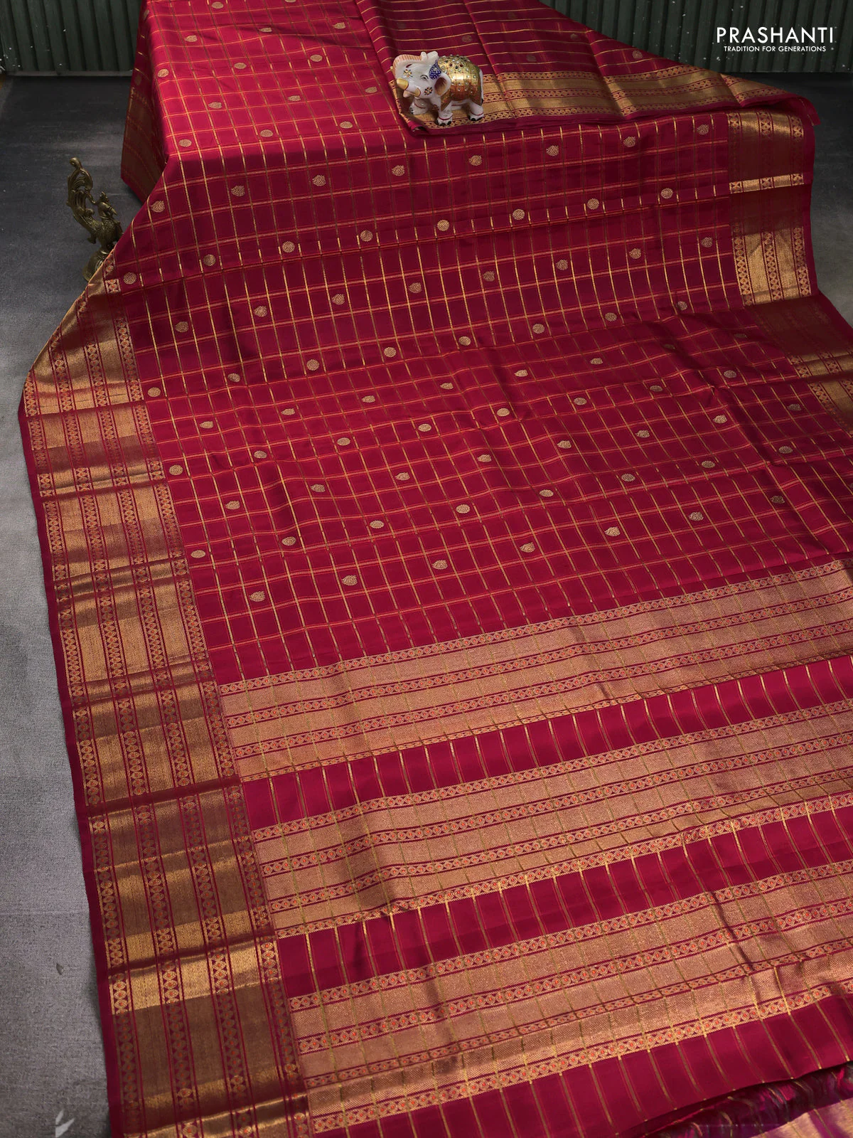Pure kanchipuram silk saree maroon shade with allover zari checks & buttas and rich zari woven border - Image 2