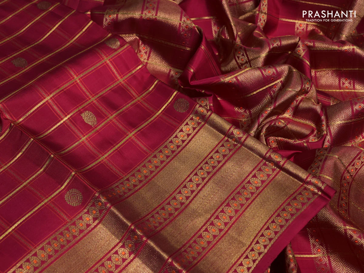 Pure kanchipuram silk saree maroon shade with allover zari checks & buttas and rich zari woven border - Image 3