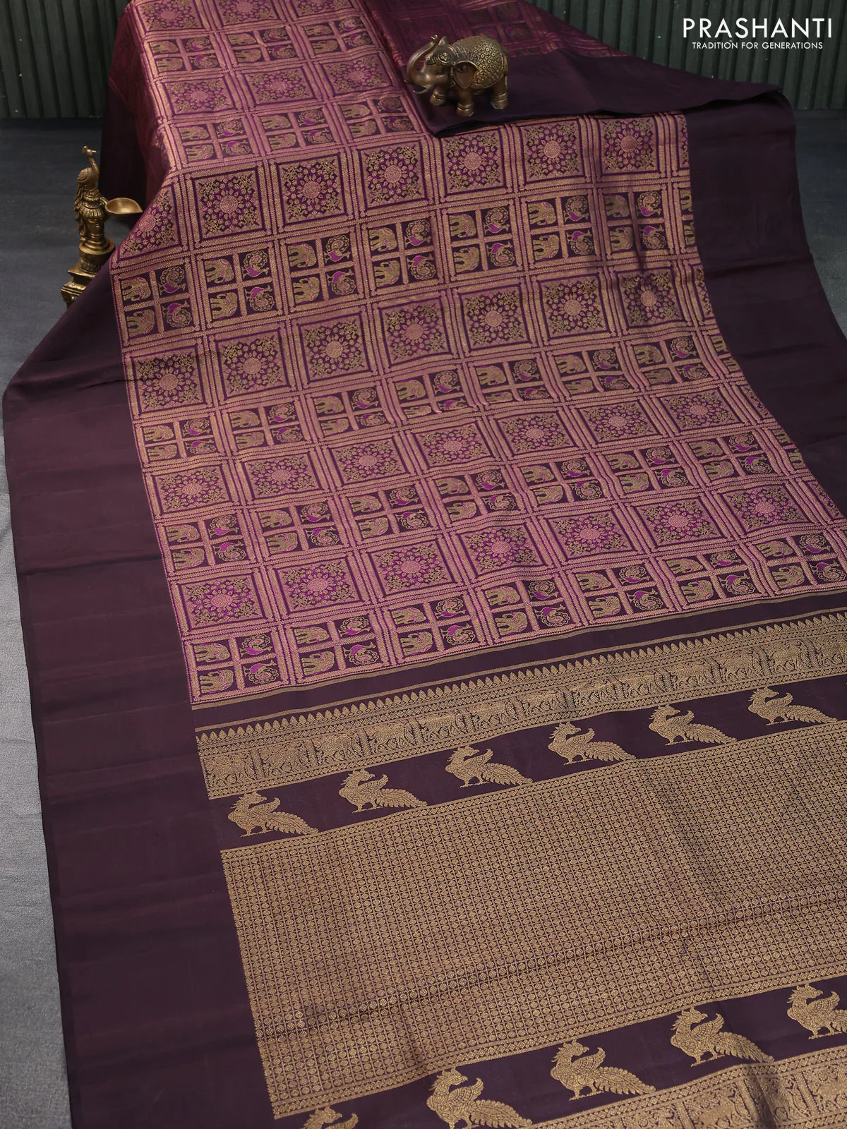 Pure kanchipuram silk saree deep coffee brown and purple shade with allover zari woven brocade weaves and simple border - Image 8