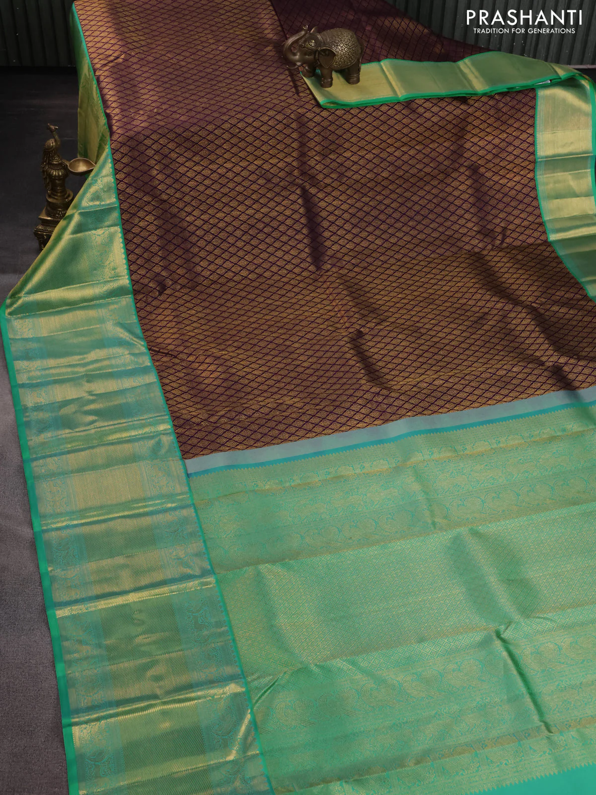 Pure kanchipuram silk saree deep purple and teal green with allover zari woven brocade weaves and long zari woven korvai border - Image 2