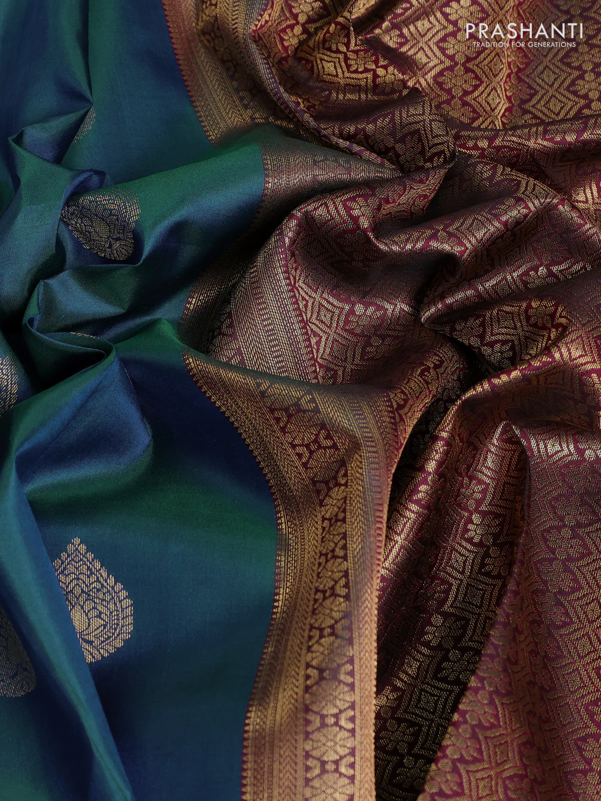Pure kanchipuram silk saree dual shade of bluish green and dark magenta pink with zari woven buttas and long zari woven border - Image 3