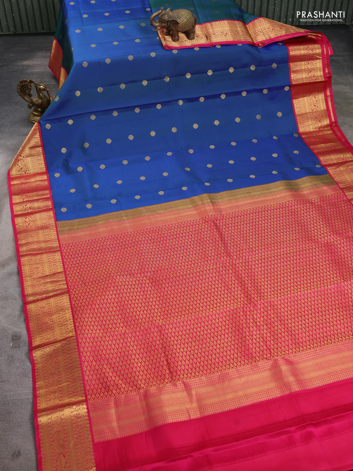 Pure kanchipuram silk saree dual shade of bluish green and pink with zari woven buttas and rich zari woven korvai border - Image 2
