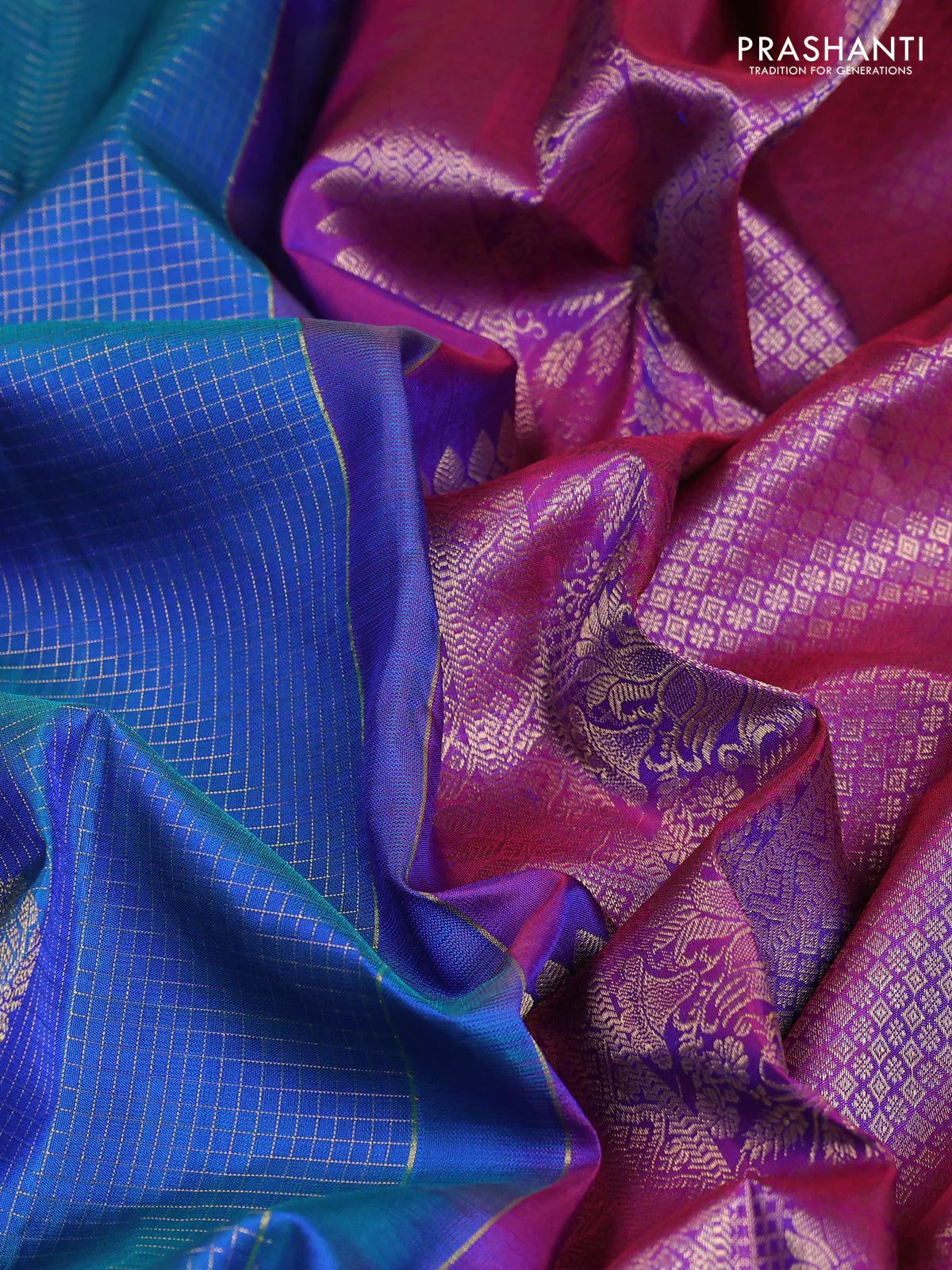 Pure kanchipuram silk saree dual shade of bluish green and purple with allover zari checks & paisley buttas and rich zari woven border - Image 3