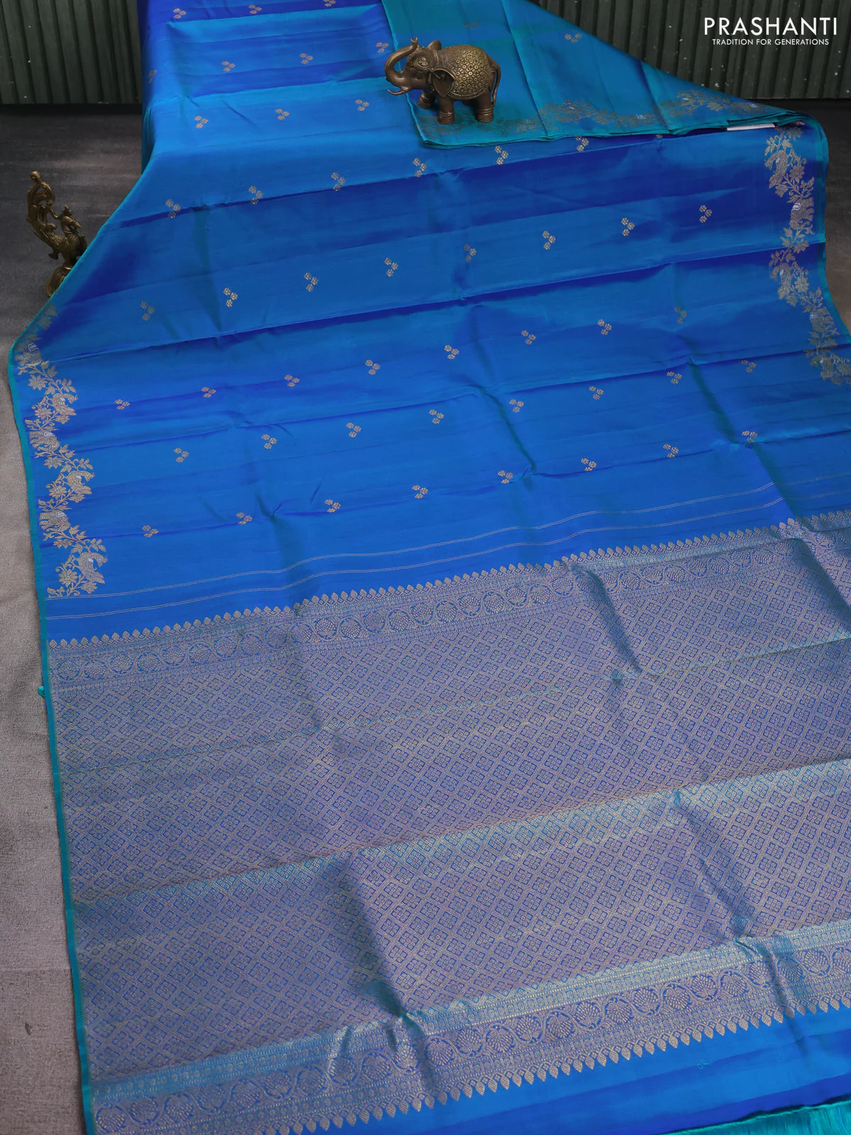 Pure kanchipuram silk saree dual shade of bluish green with zari woven buttas and zari woven border - Image 2