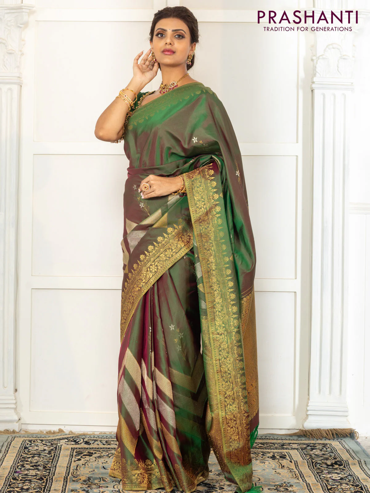 Pure kanchipuram silk saree dual shade of green with floral motifs and long rich zari wover korvai border - Image 4