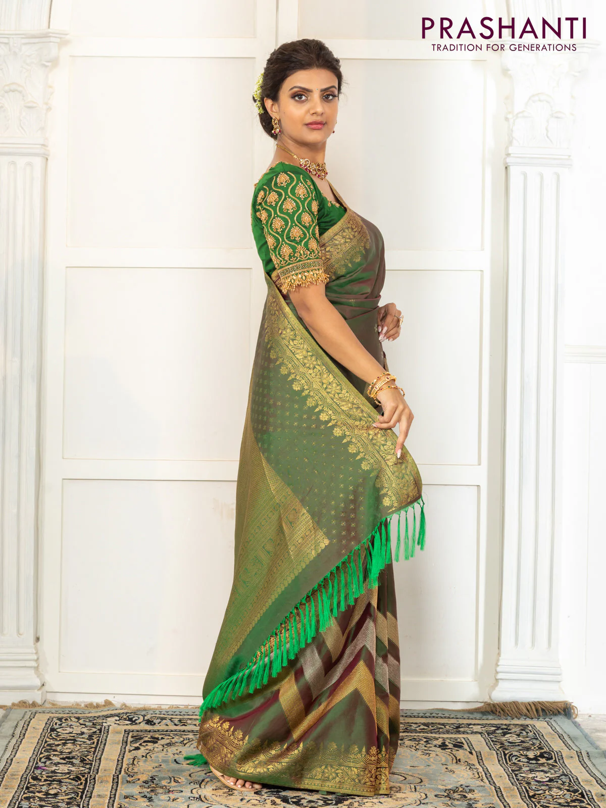 Pure kanchipuram silk saree dual shade of green with floral motifs and long rich zari wover korvai border - Image 6