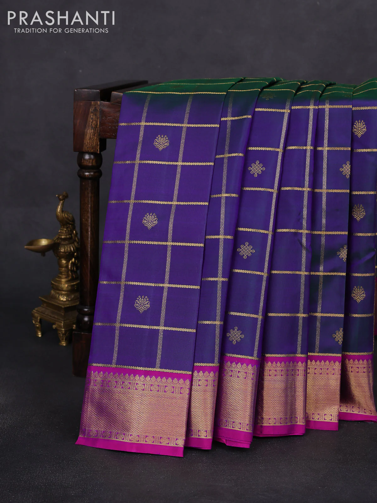 Pure kanchipuram silk saree dual shade of peacock blue and purple with allover zari checks & buttas and zari woven border - Image 2