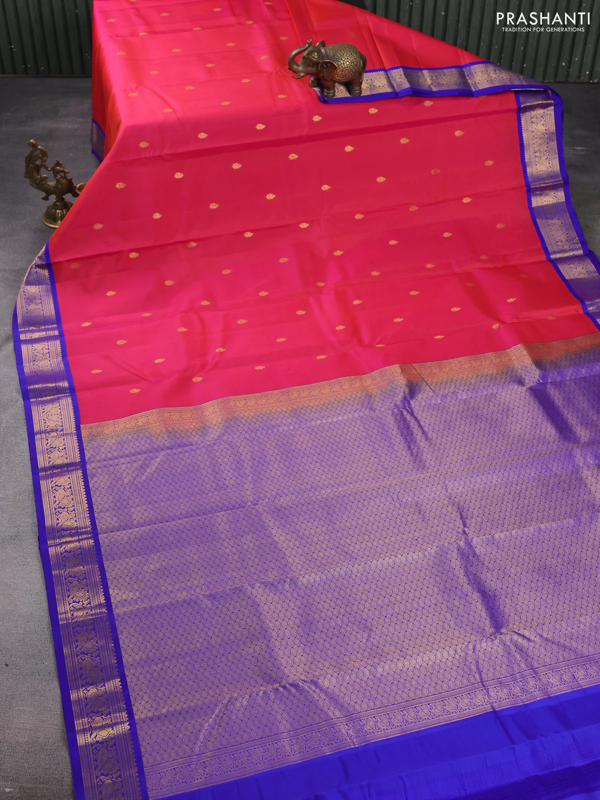 Pure kanchipuram silk saree dual shade of pink and blue with zari woven buttas and annam zari woven border - Image 2