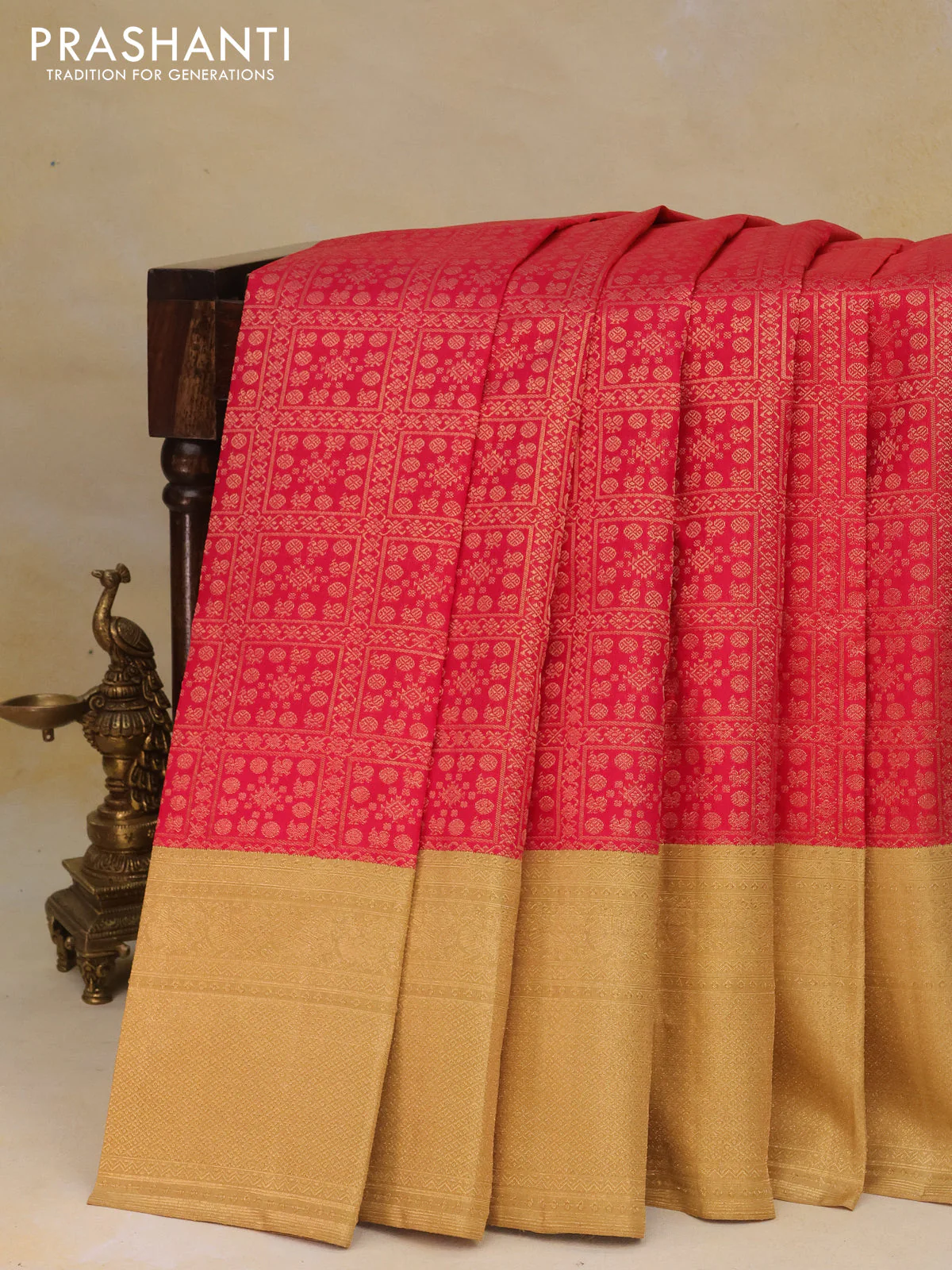 Pure kanchipuram silk saree dual shade of pink and sandal with allover zari woven brocade weaves and zari woven border - Image 2