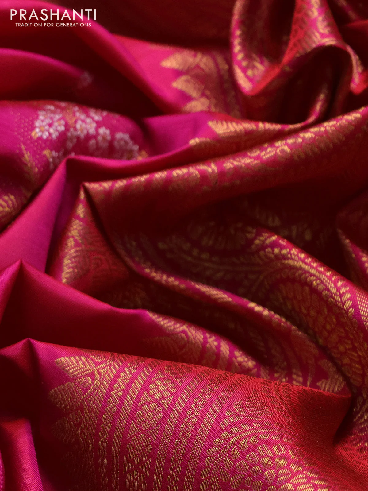 Pure kanchipuram silk saree dual shade of pink with allover silver & gold zari weaves in borderless style - Image 3