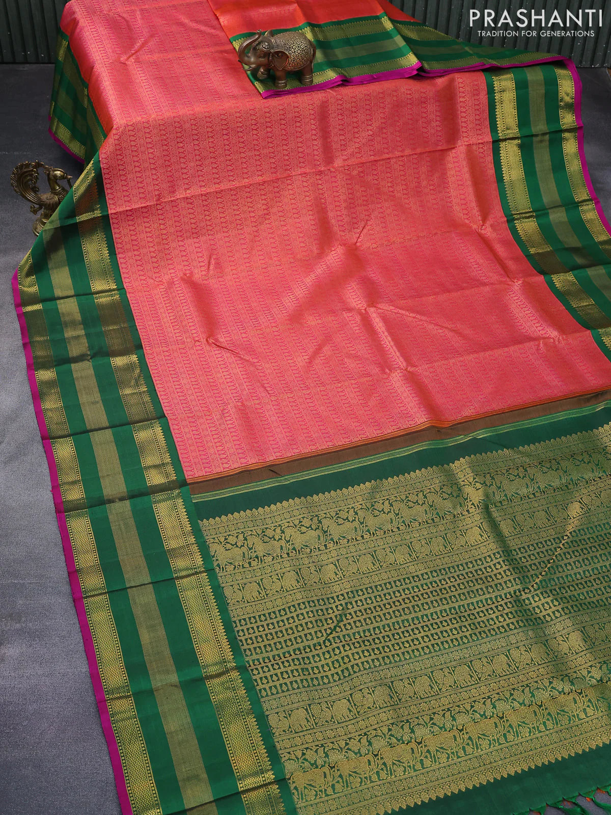 Pure kanchipuram silk saree dual shade of pinkish orange and green with allover zari woven brocade weaves and zari woven border - Image 2