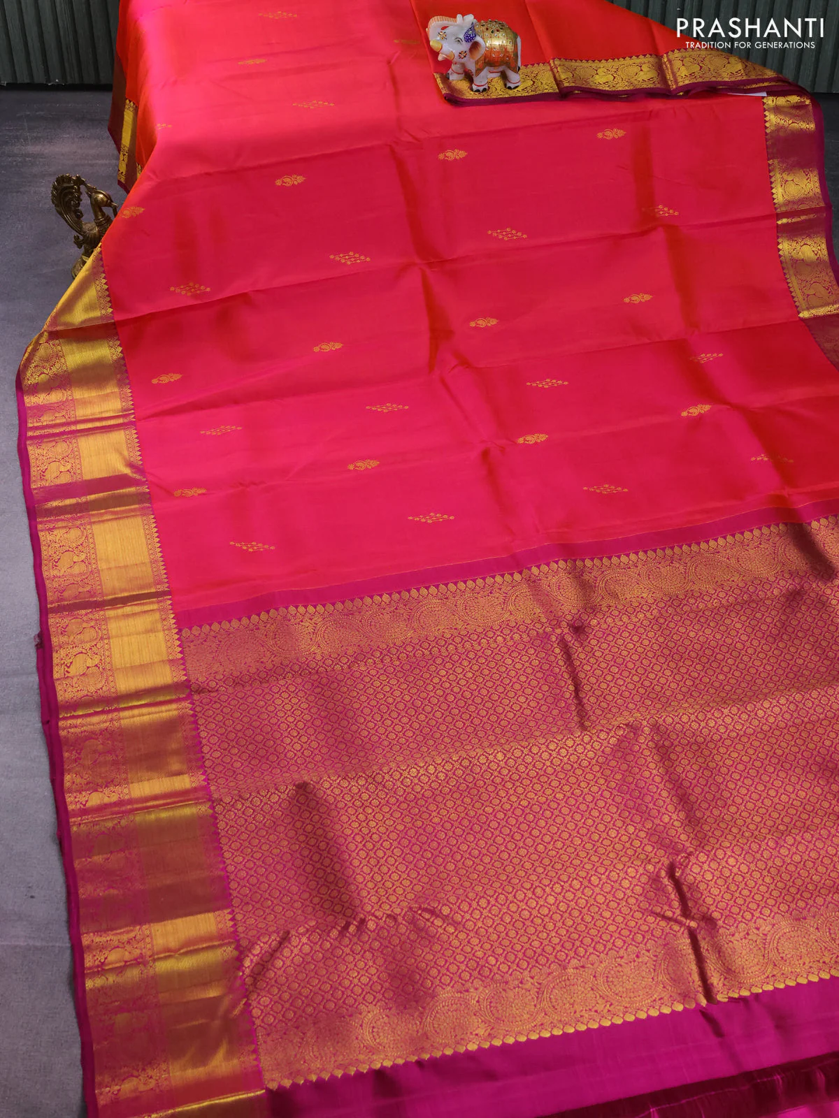 Pure kanchipuram silk saree dual shade of pinkish orange and purple with zari woven buttas and annam zari woven border - Image 2