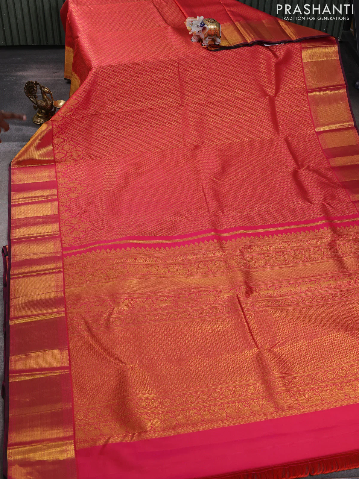 Pure kanchipuram silk saree dual shade of pinkish orange with allover zari woven brocade weaves and rich zari woven border - Image 2